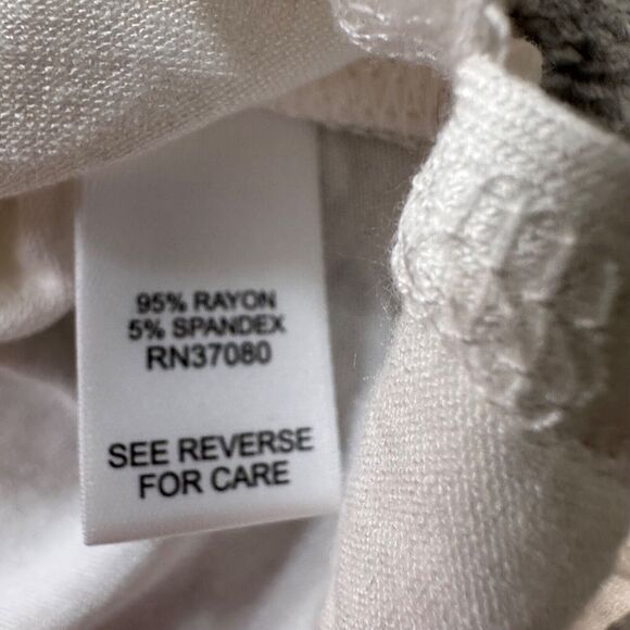 Cato Est. 1946 Merry and Bright Holiday Shirt Women's 22/24W White Sequins - Picture 6 of 8